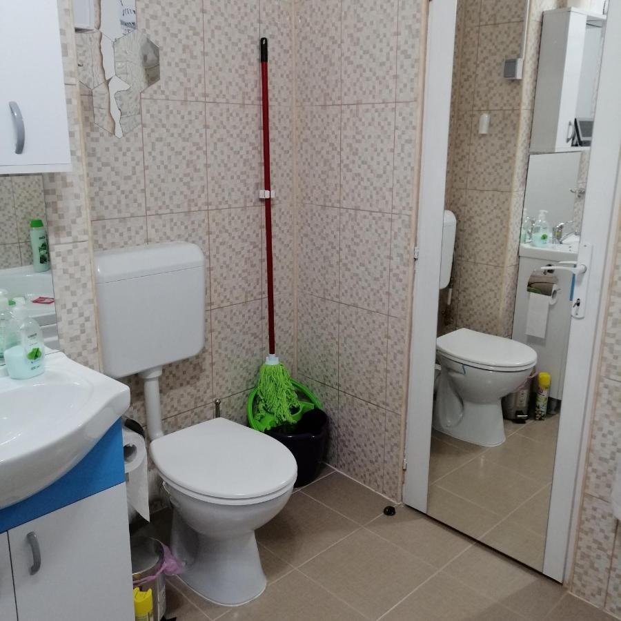 Karla Residence / Greta Residence Resicabánya Kültér fotó